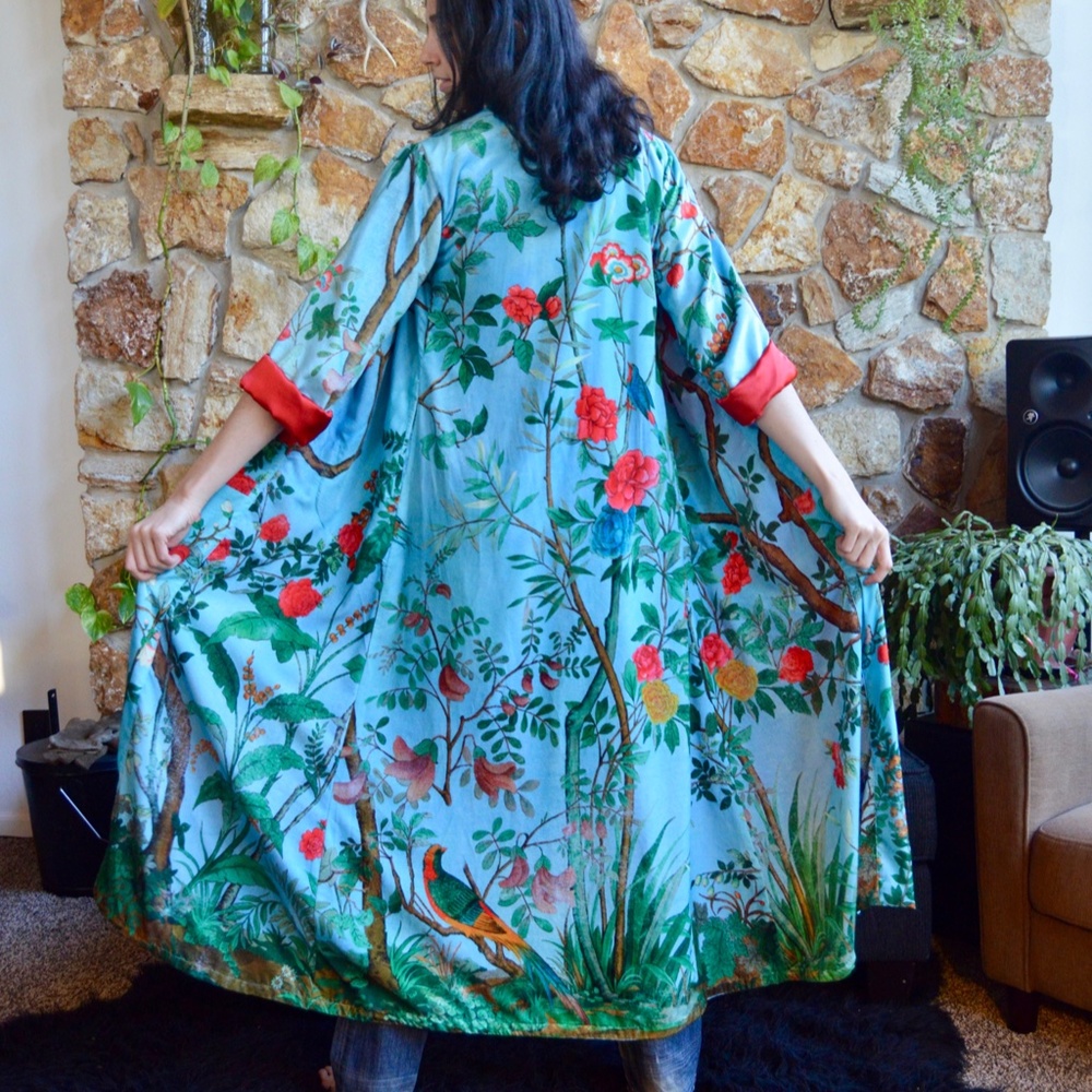 COPY - Singing Slowly Printed Velvet Satin Line Maxi Kimono Duster